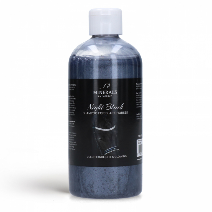 Night Black Shampoo 500 ml in the group HORSE / Horse care / Coat & Hoofcare at Minerals by Nordic (NBSH-500)